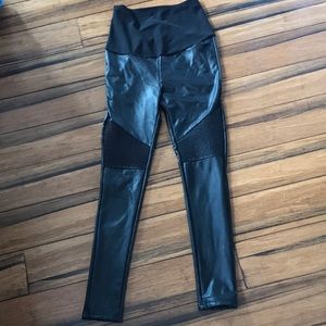 Preggo Leggings Maternity faux leather Leggings